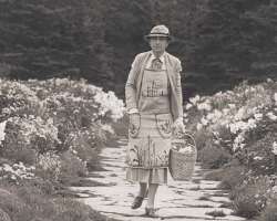 The site was a fishing lodge belonging to George Stephen. His niece Elsie Reford developed it into a garden following her surgery as the doctor sugges